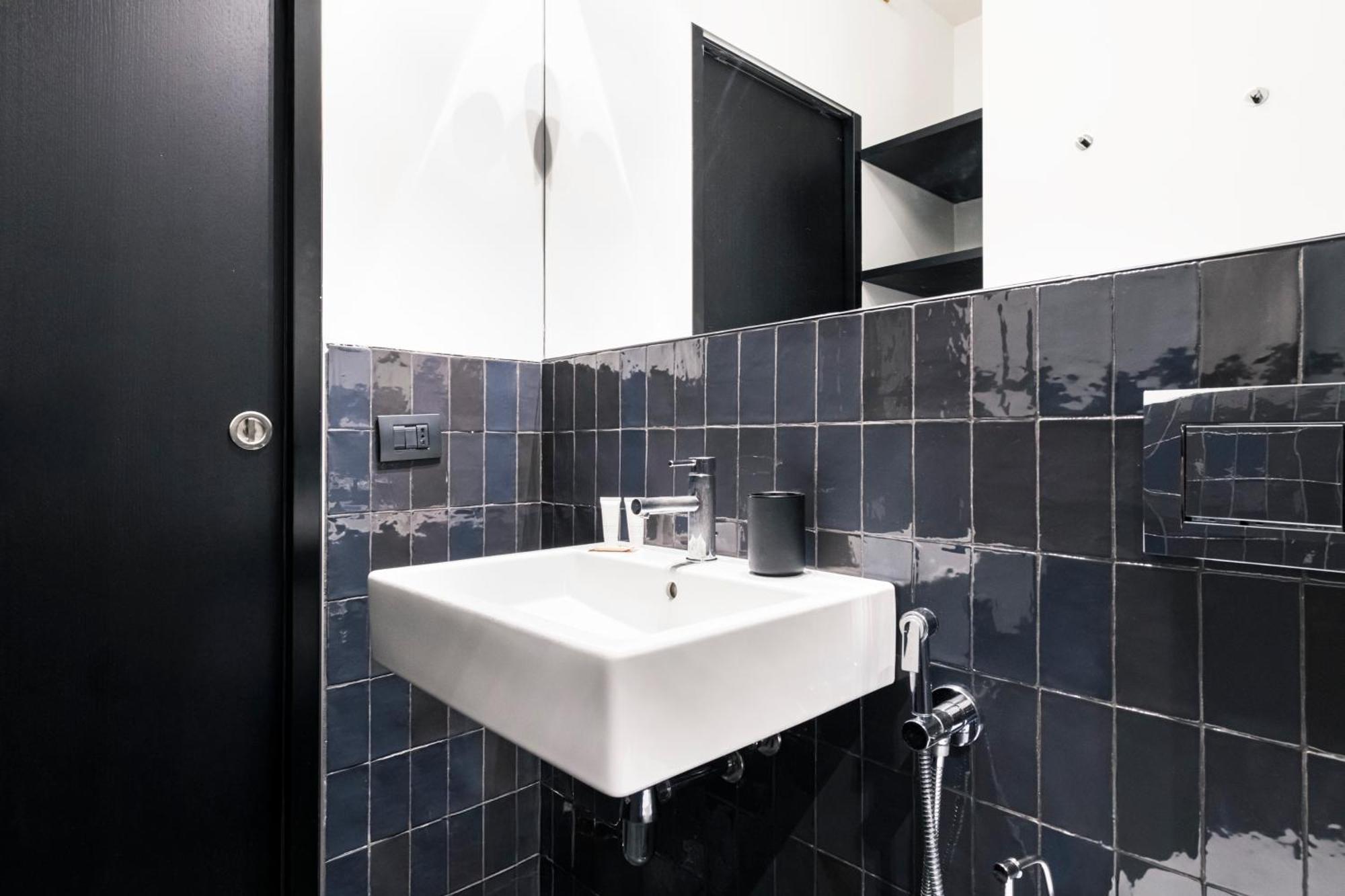 Appartement Easylife - Elegante Monolocale In Corso Magenta à Milan Extérieur photo